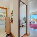 The At Victoria By Interhome דירה *