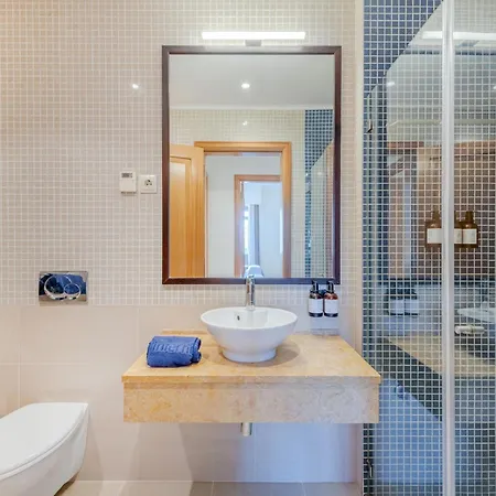 The At Victoria By Interhome * Vilamoura