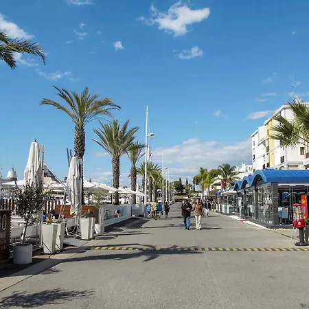 The At Victoria By Interhome *