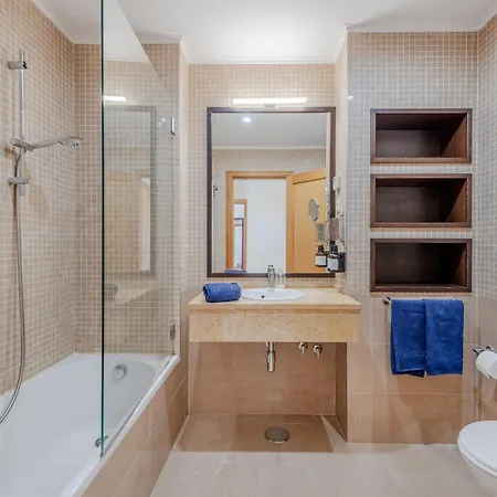 The At Victoria By Interhome וילהמורה