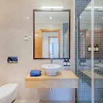 The At Victoria By Interhome * Vilamoura